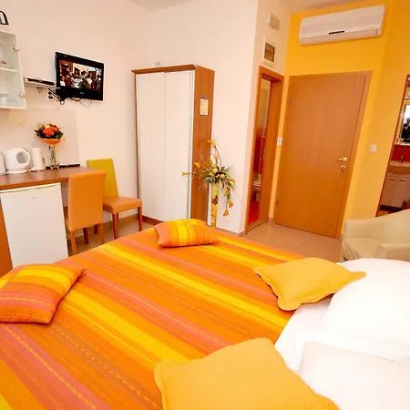 Apartmani Trogir *