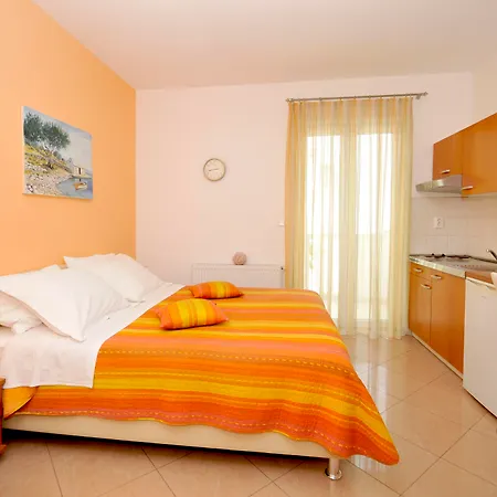شقة Apartmani Trogir
