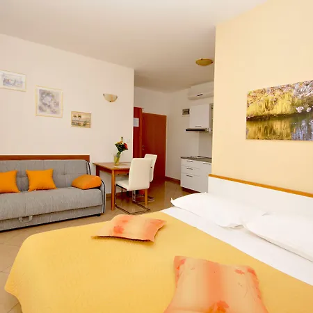 Apartmani Trogir * Trogir