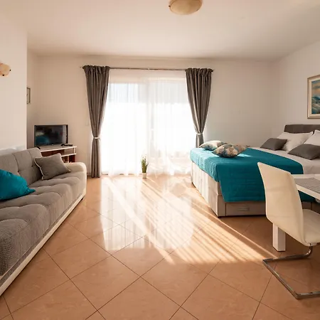 Apartmani Trogir * Trogir