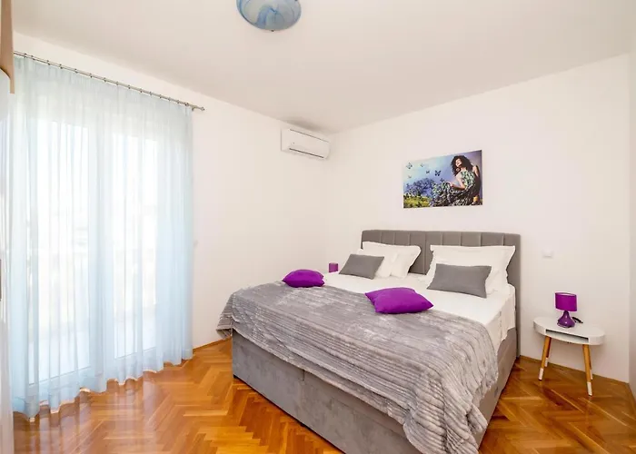 Apartmani Trogir 아파트 *