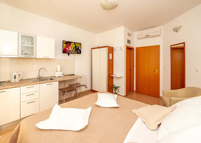 Apartmani Trogir 트로기르