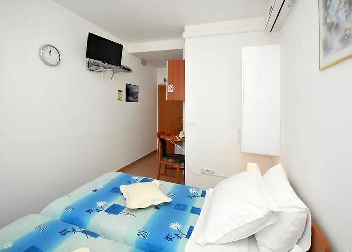 아파트 Apartmani Trogir *