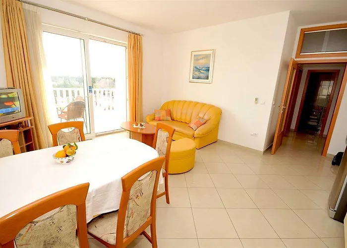 아파트 Apartmani Trogir *