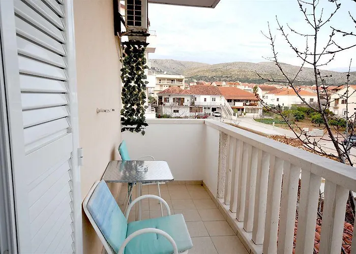 아파트 Apartmani Trogir