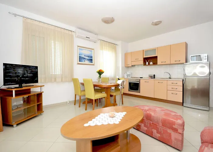 Apartmani Trogir 아파트