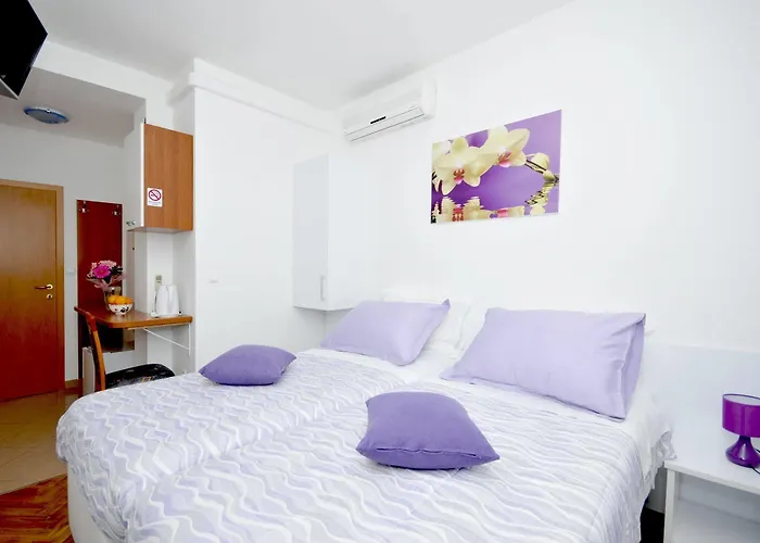 Apartmani Trogir 아파트 트로기르